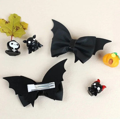 Smoll Barrette bat Hairpins (pair) small