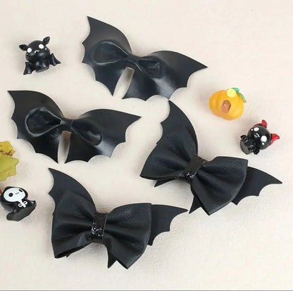 Smoll Barrette bat Hairpins (pair) small